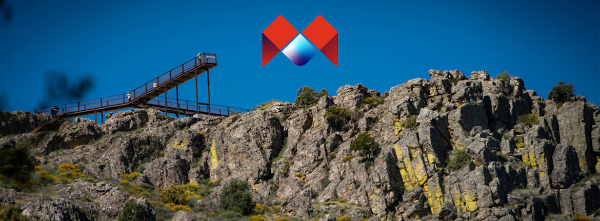 Tan alto como la luna