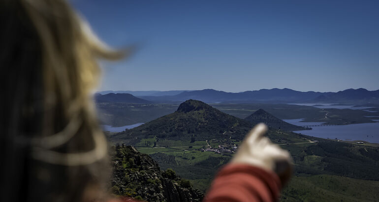 Extremadura por Senderos y Vas Verdes la esencia de lo autntico