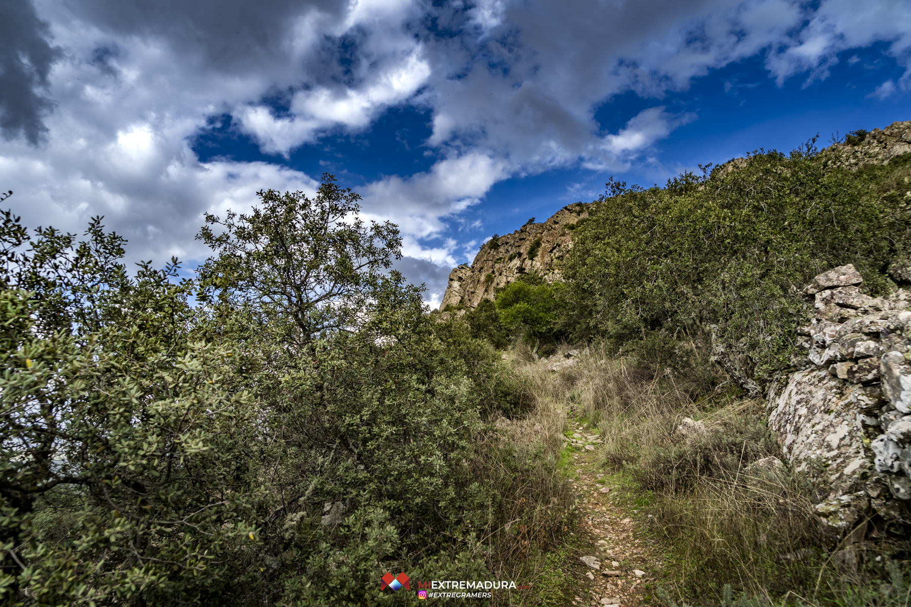 las-poyatas-zarza-capilla